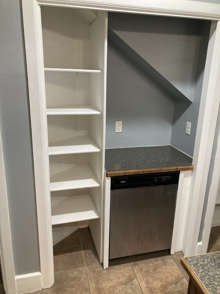 3327 Wyandotte St #NA - Photo 4 of 18