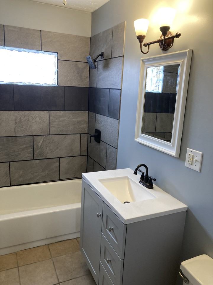 3327 Wyandotte St #NA - Photo 6 of 18