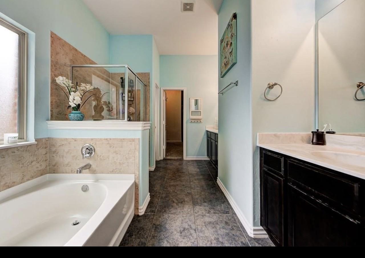 11905 Whitney Way #NA - Photo 2 of 19