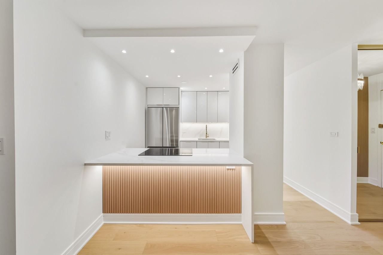 88 W Schiller St #906 - Photo 6 of 21