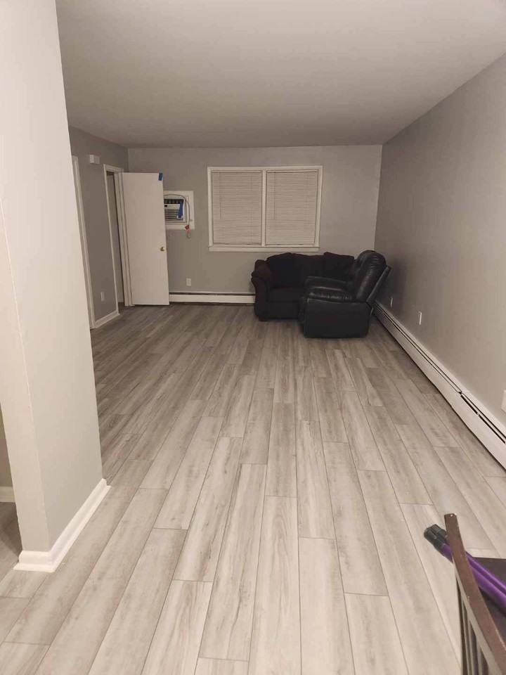 742 N Surrey Ave #T06 - Photo 4 of 5