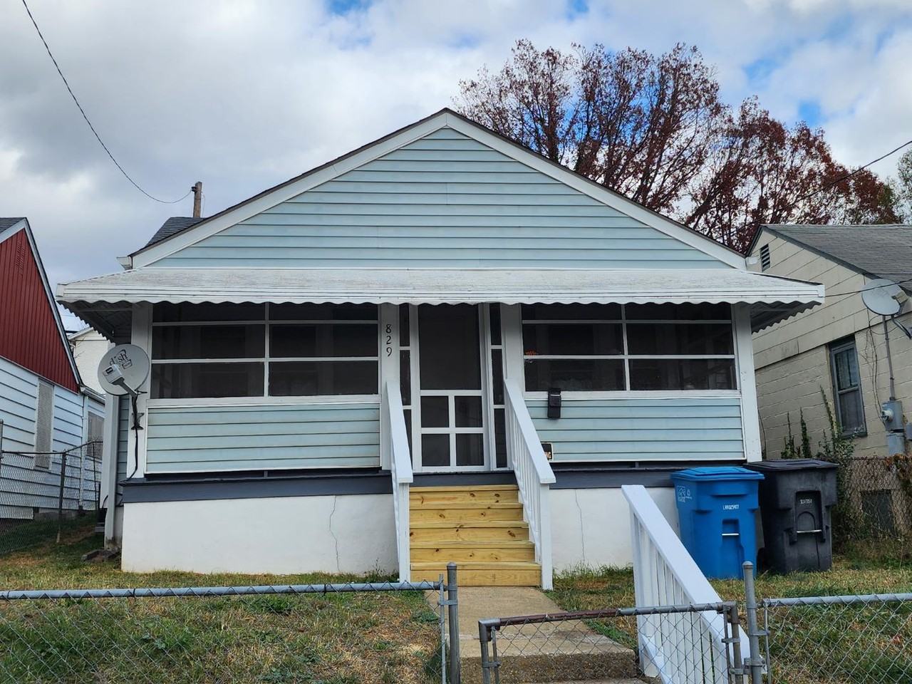 829 Centre Ave Nw - Photo 2 of 10