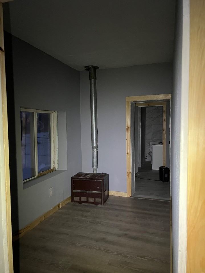 501 E Avenue G - Photo 7 of 16