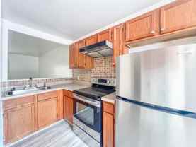 32 Fox Hill Dr #32 - Photo 1 of 1