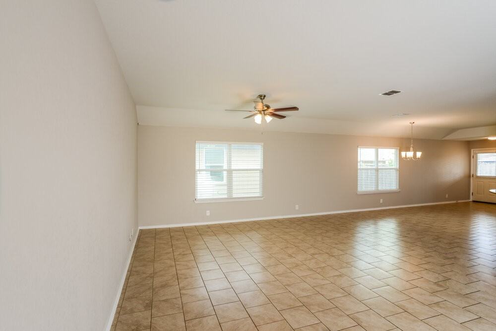 8850 Belgian Fls - Photo 3 of 16