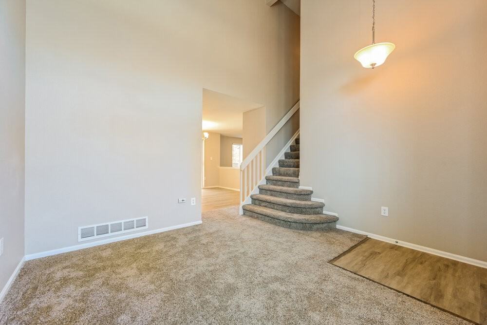 9616 Castle Ridge Cir - Photo 5 of 18