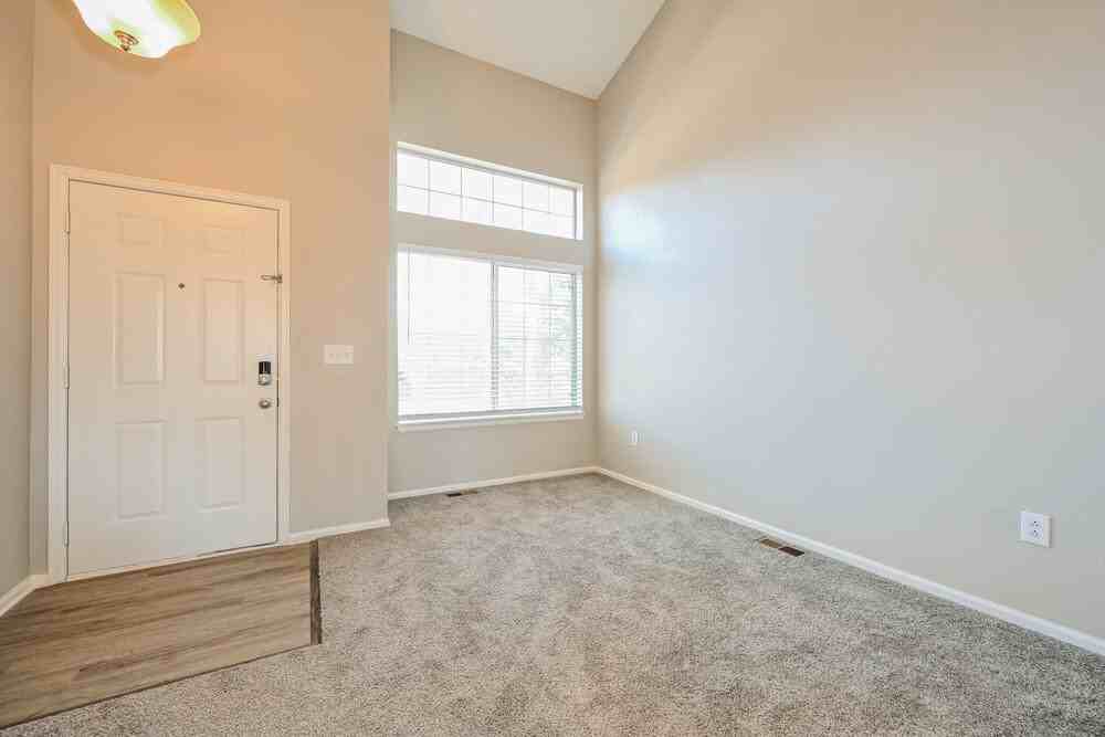 9616 Castle Ridge Cir - Photo 6 of 18