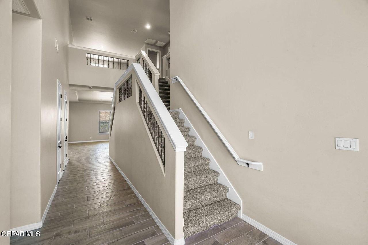 6148 Oleaster Dr #1 - Photo 3 of 32