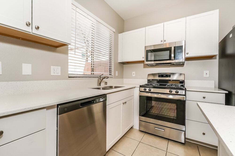 6465 Butterfly Sky St - Photo 6 of 17