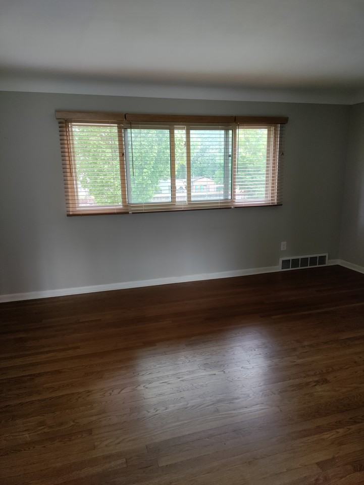 460 Alter Rd - Photo 6 of 12