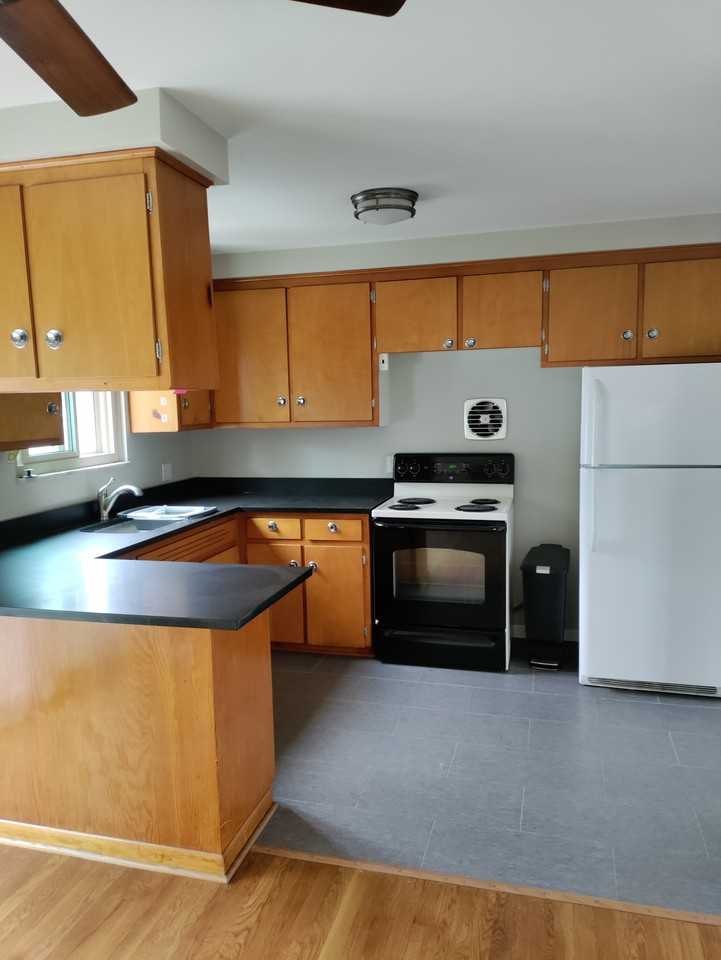 460 Alter Rd - Photo 3 of 10