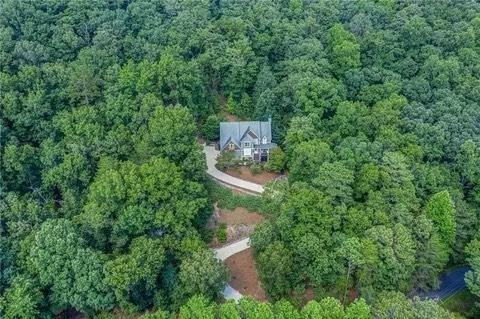 369 Hillside Dr - Photo 2 of 32