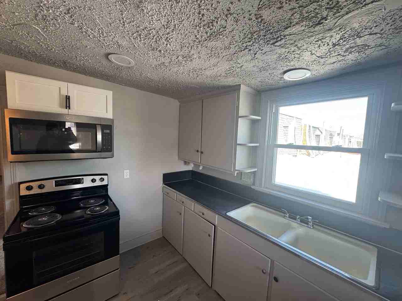 746 W Philadelphia St #3 - Photo 3 of 21