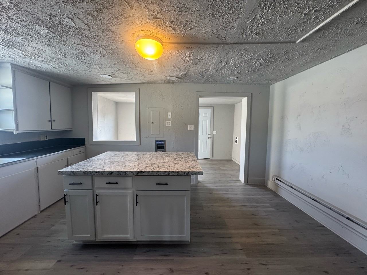 746 W Philadelphia St #3 - Photo 6 of 21