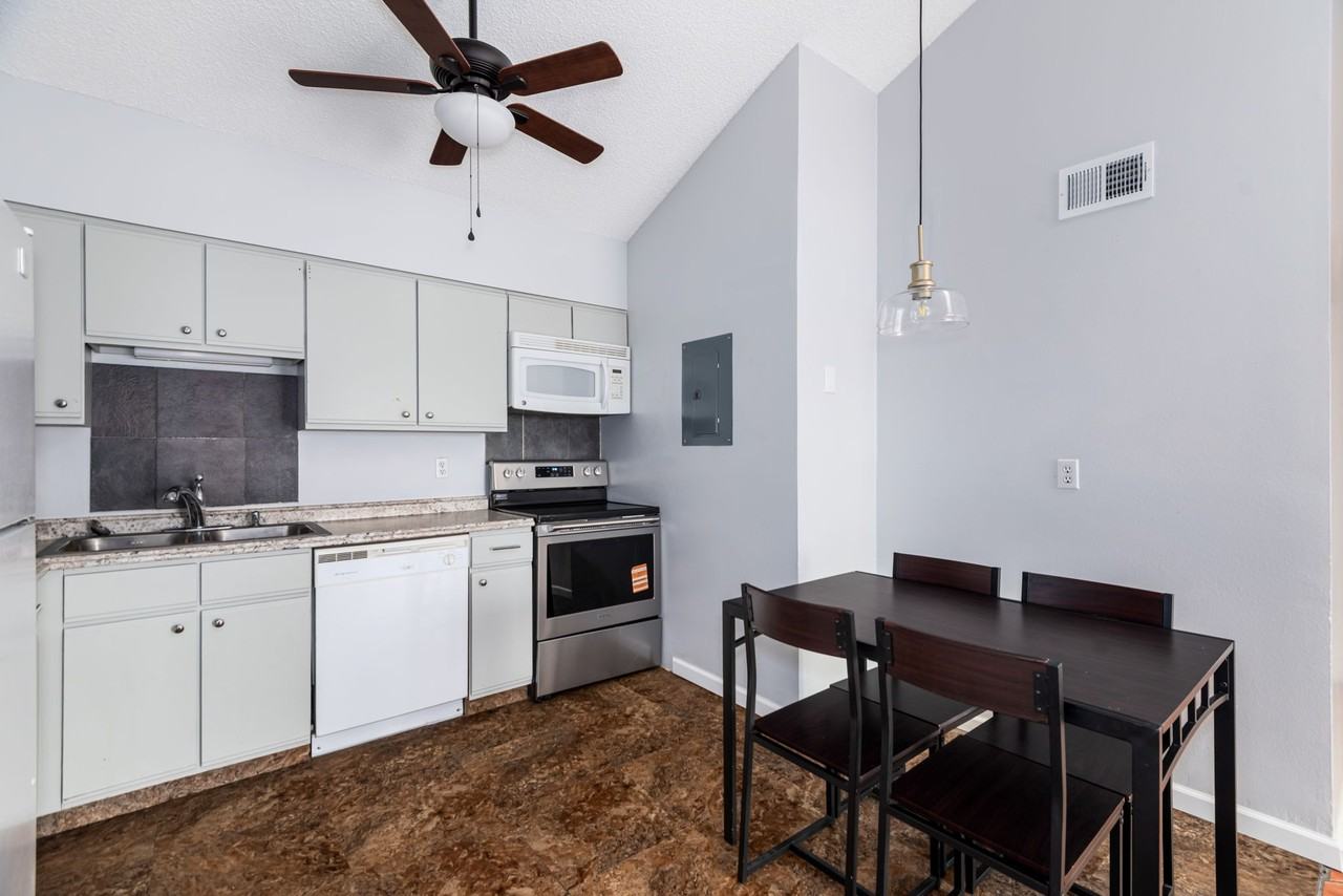 8803 Colorado Boulevard - 304Unit 304 #304 - Photo 7 of 37