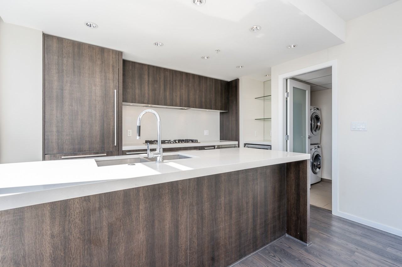 1351 Continental St - Photo 7 of 50