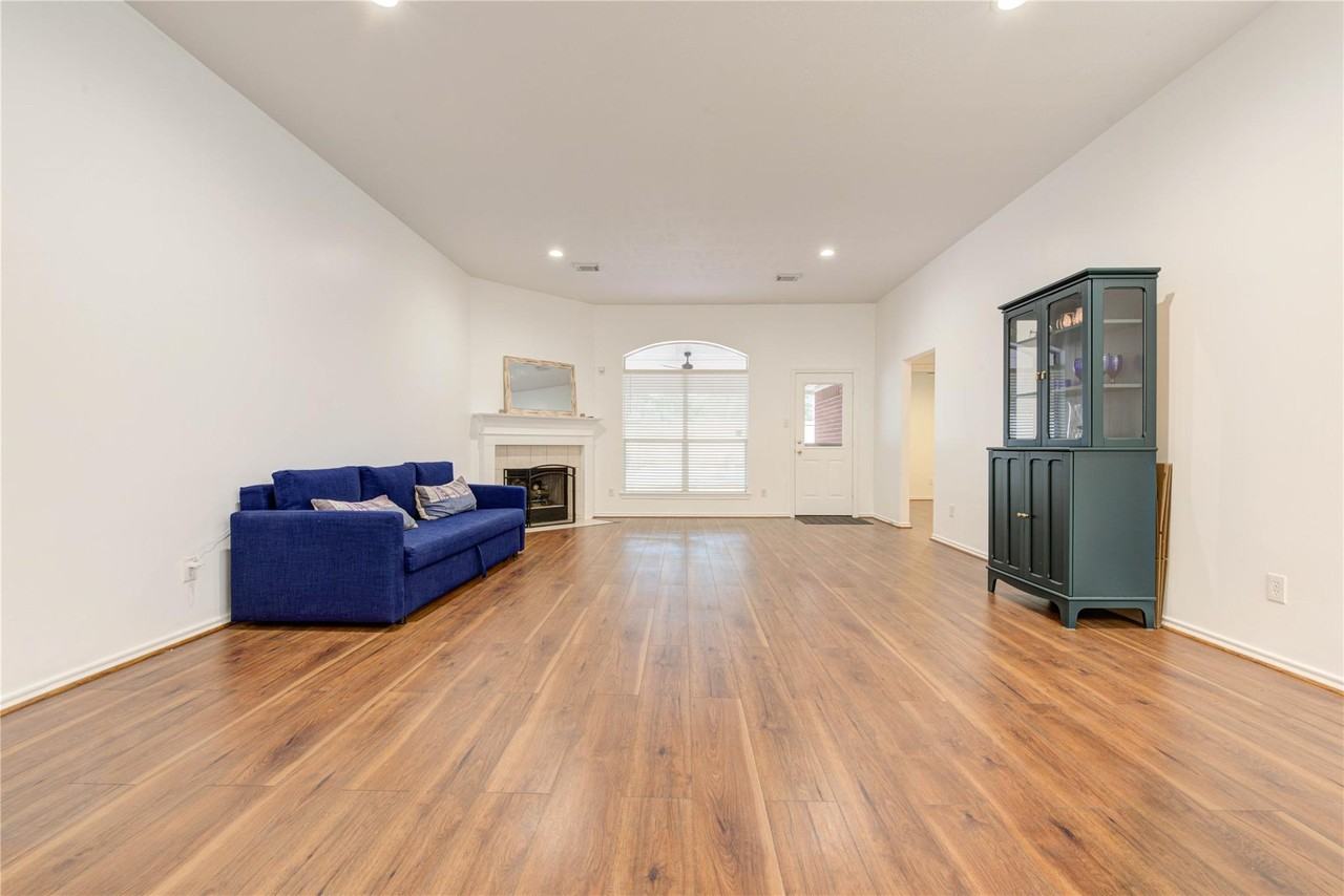 3110 Lancefield Ct #1 - Photo 2 of 4