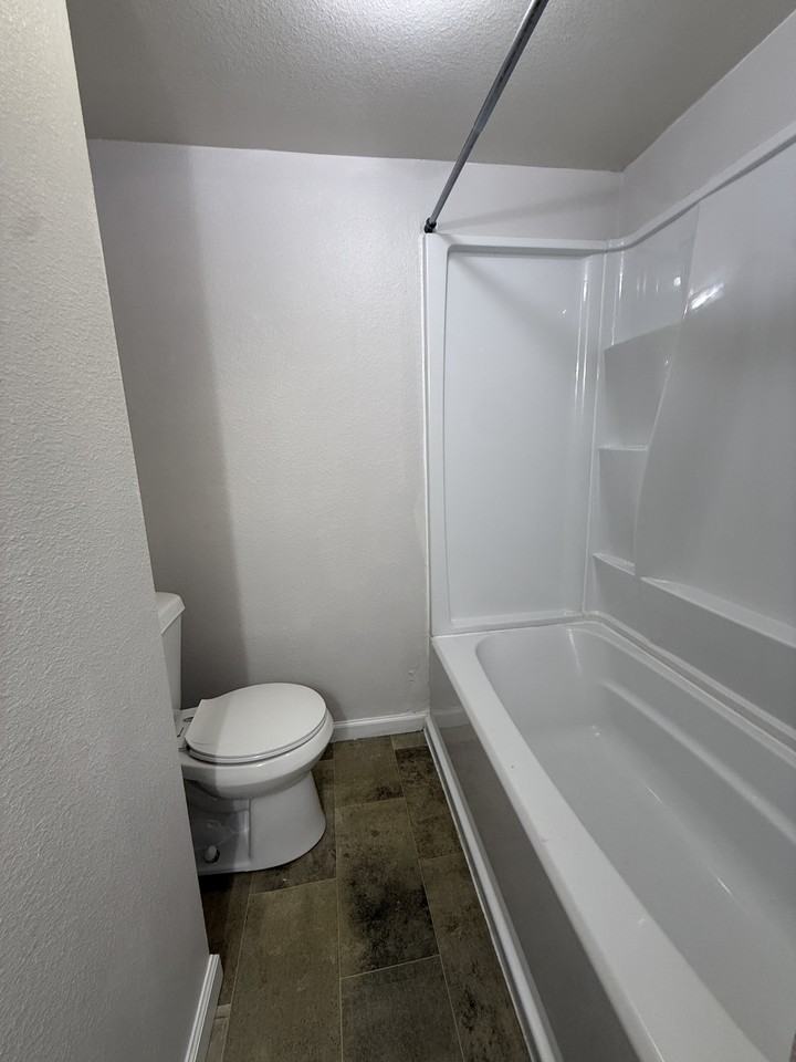 502 Houston St #D - Photo 7 of 8