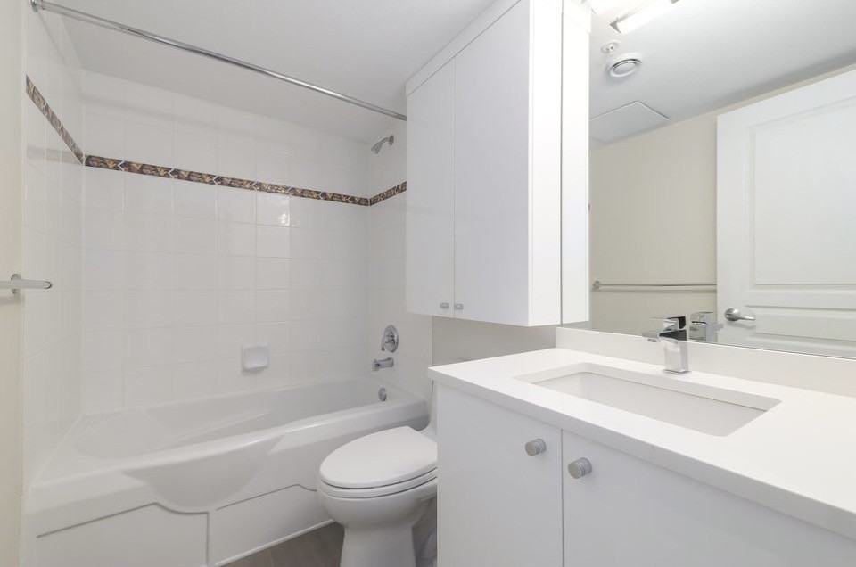 2628 Yew Street #308 - Photo 6 of 15