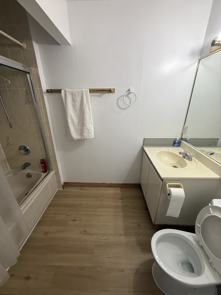 Cambie Rd. & No 4 Rd - Photo 5 of 7