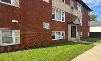 featured image of 2105 135th Pl Apt 3 #Apt 3