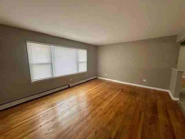 2111 13th Pl Unit 5 - Photo 3 of 7