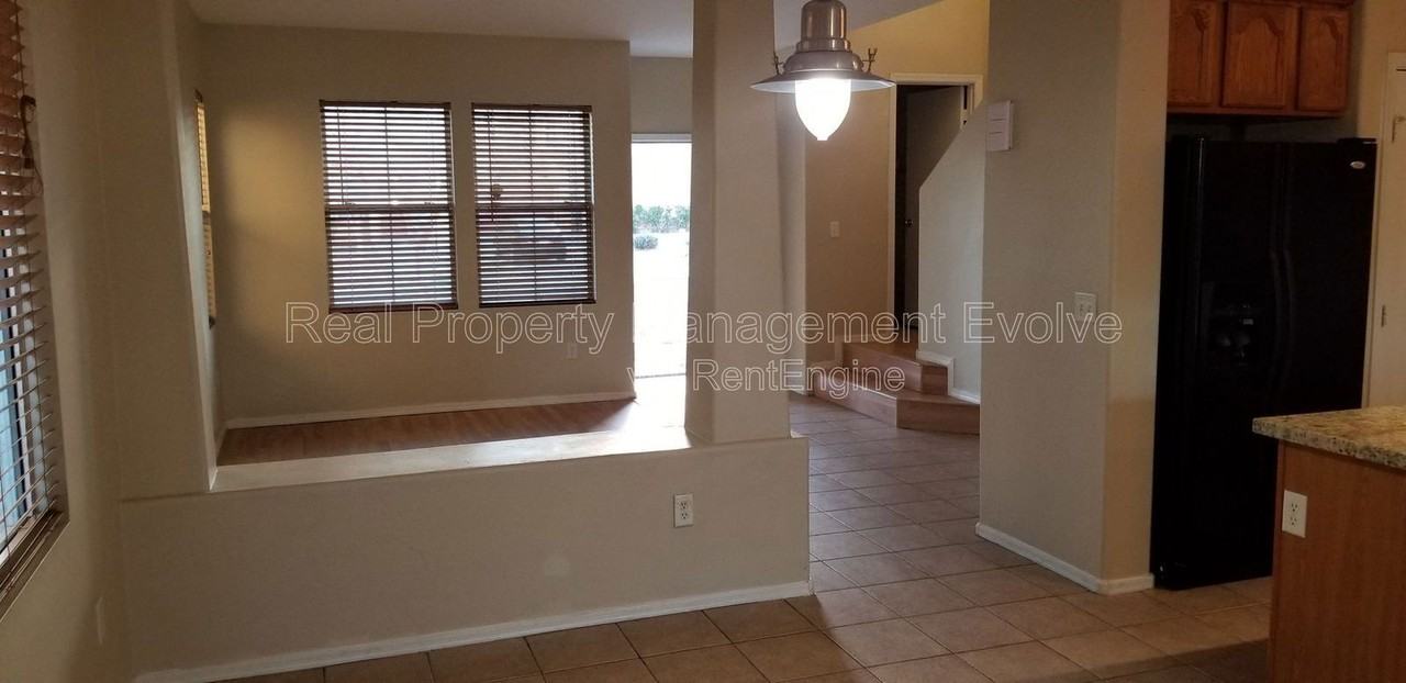 7006 S 40th Ave - Photo 4 of 21