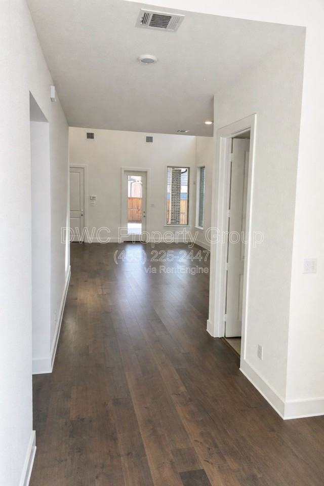 1517 Kinglet Pl - Photo 5 of 14