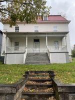 featured image of 817 Grayson Ave