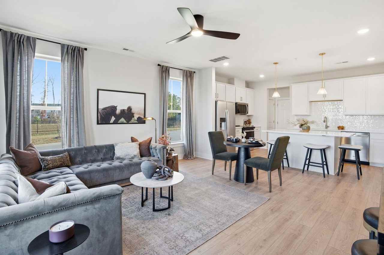 6915 Cosby Village Ter - Photo 3 of 30