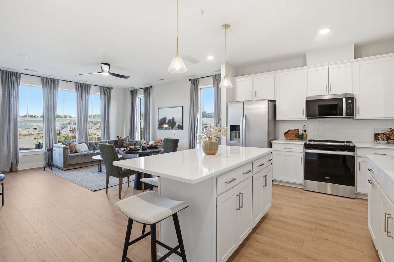 6915 Cosby Village Ter - Photo 7 of 30