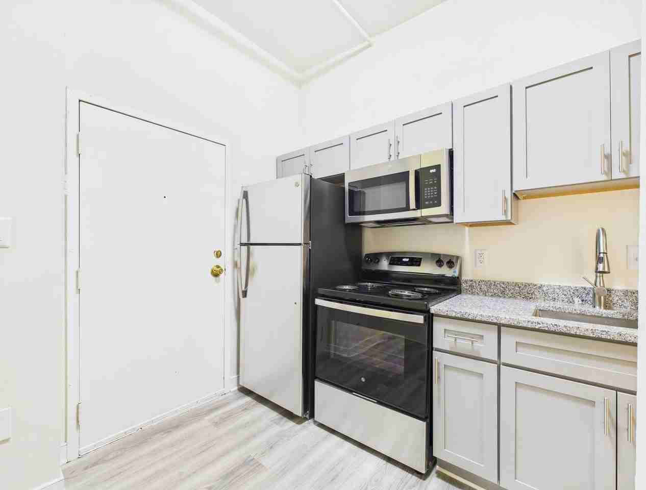 10 S 14th St #303 - Photo 6 of 24