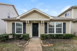 featured image of 6154 Settlers Lake Cir E