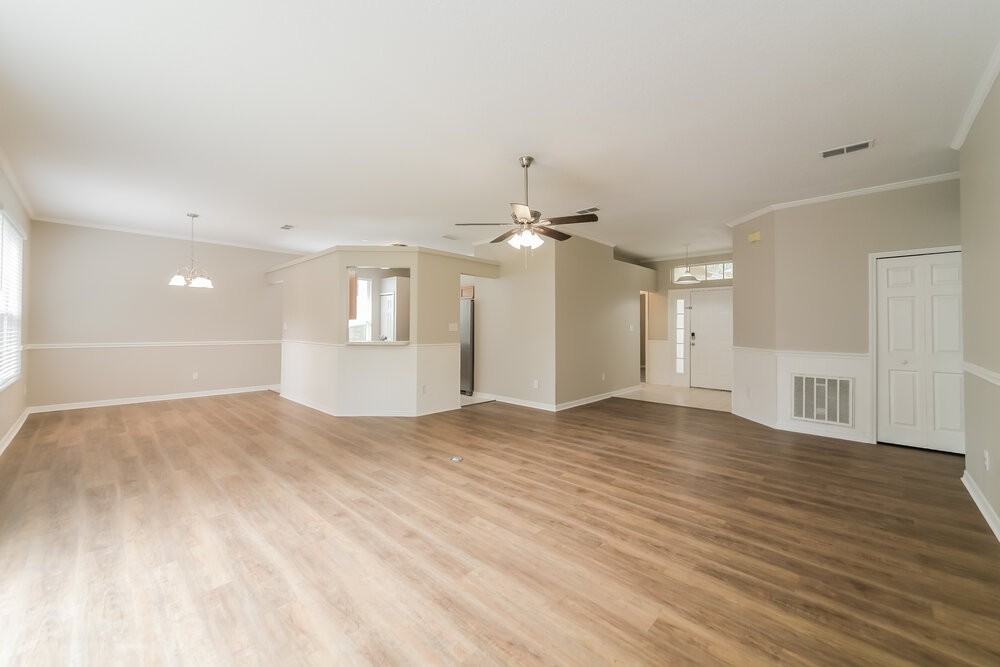 1142 Dekleva Dr - Photo 5 of 16