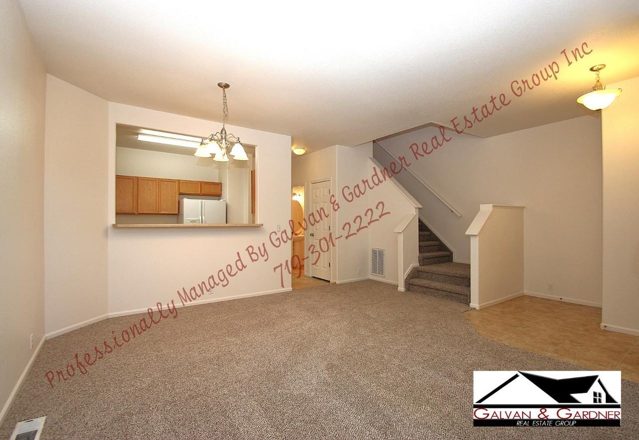 2905 Tumblewood Grv - Photo 5 of 14