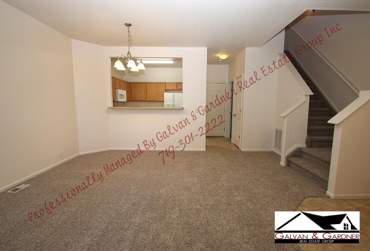 2905 Tumblewood Grv - Photo 6 of 14