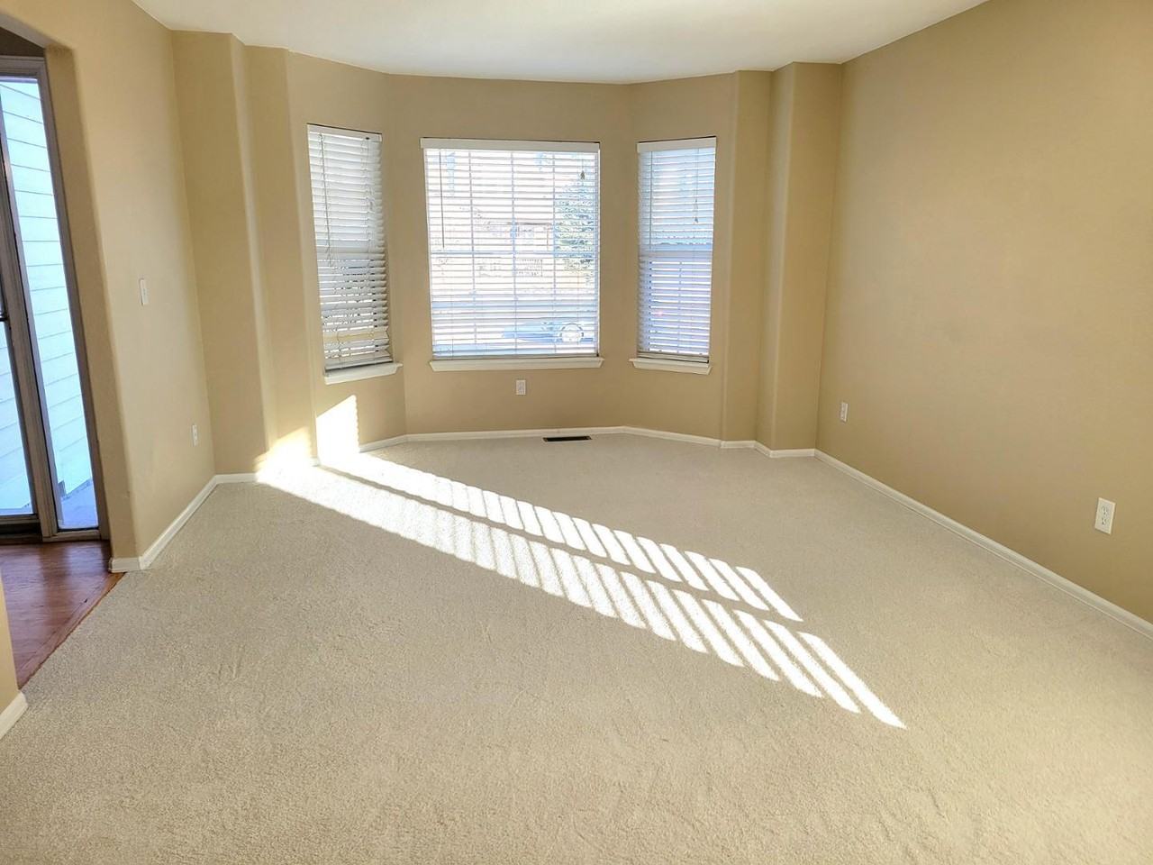 13712 Narrowleaf Dr - Photo 3 of 27