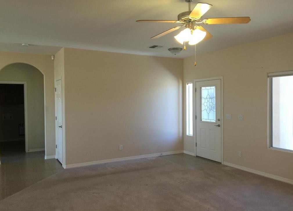 2373 Graystone Drive Drive - Photo 2 of 14