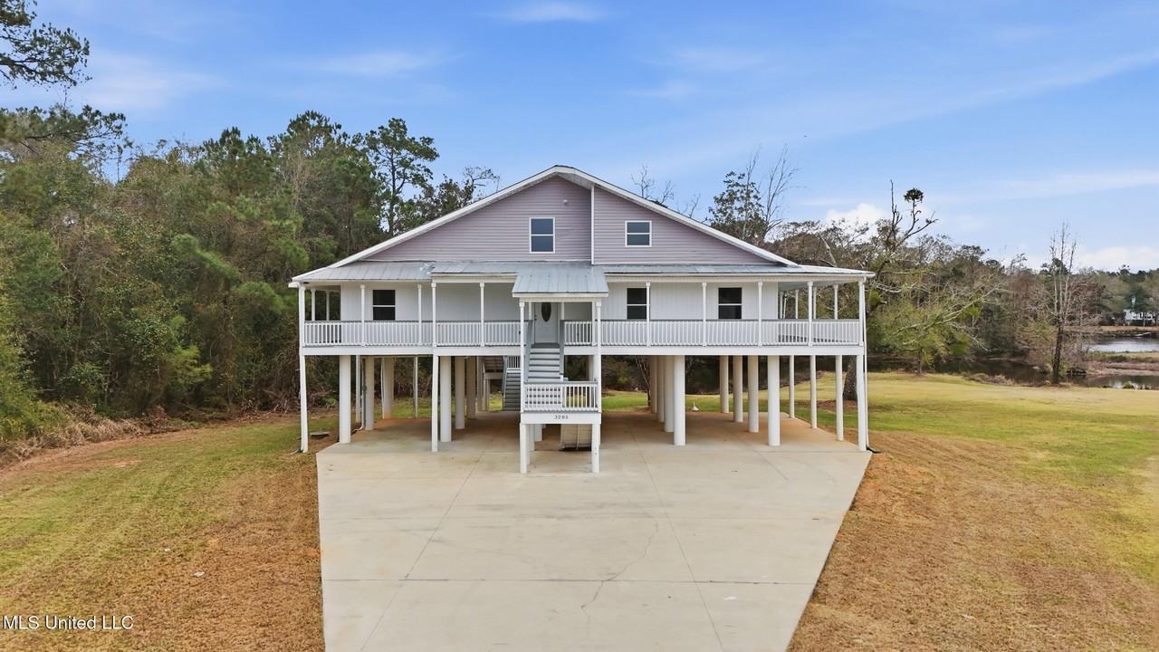 3285 Sandy Bluff Dr - Photo 2 of 50