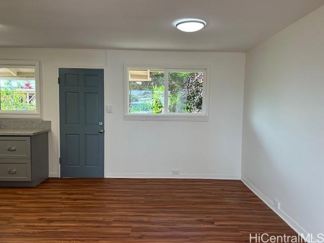 1133 Noelani St - Photo 4 of 17