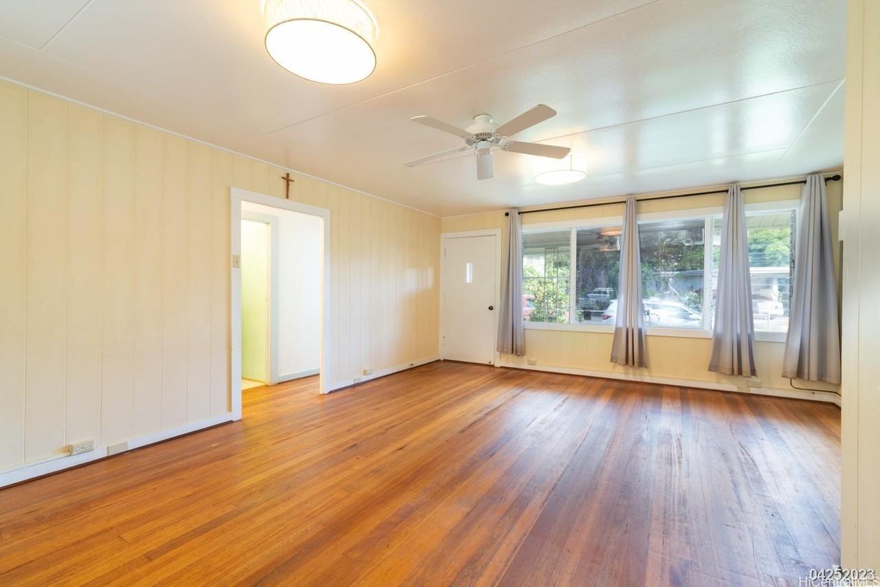 1288 Kaluawaa St - Photo 5 of 18