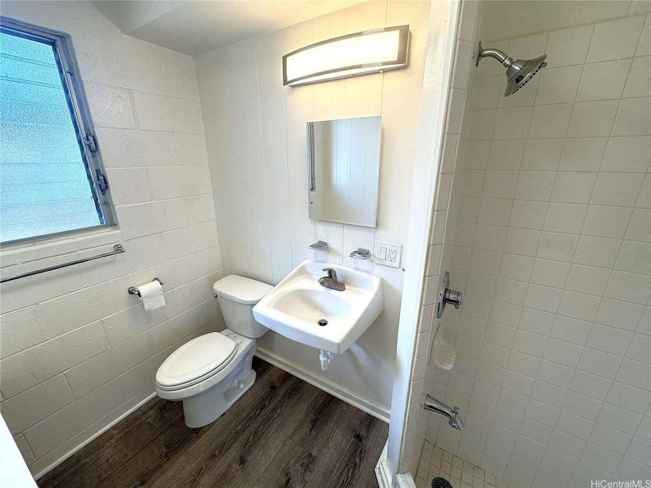 741 Hoawa St #6 - Photo 5 of 12