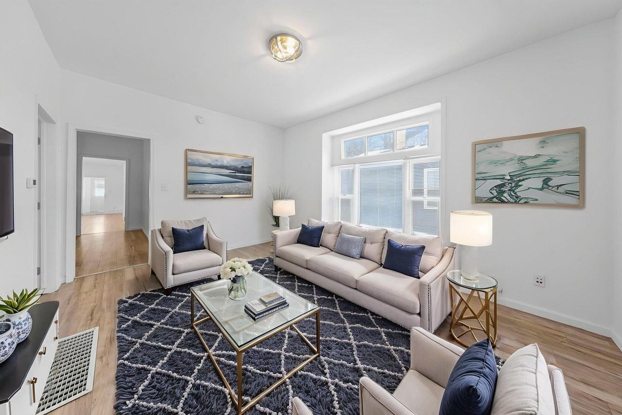 820 Brown St - Photo 3 of 25