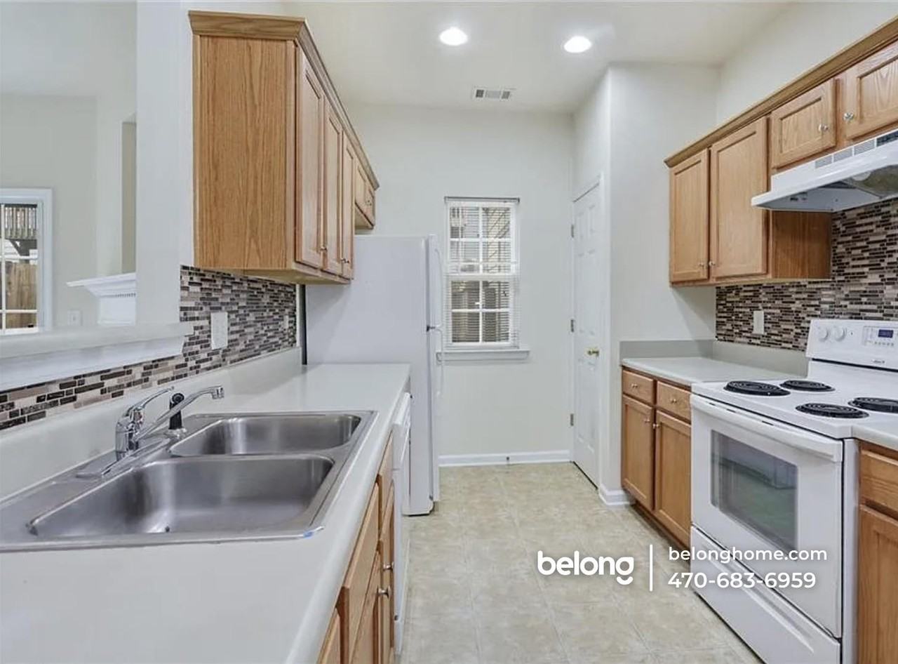 3701 Utoy Dr Sw - Photo 6 of 10