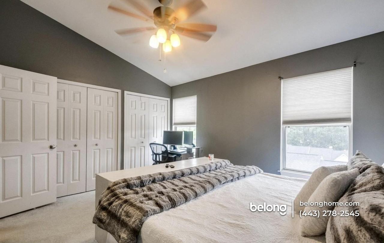 1152 Oakmoor Ct - Photo 3 of 12