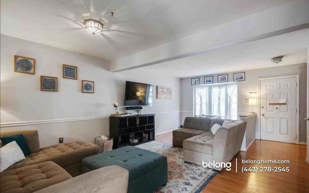 1152 Oakmoor Ct - Photo 7 of 12