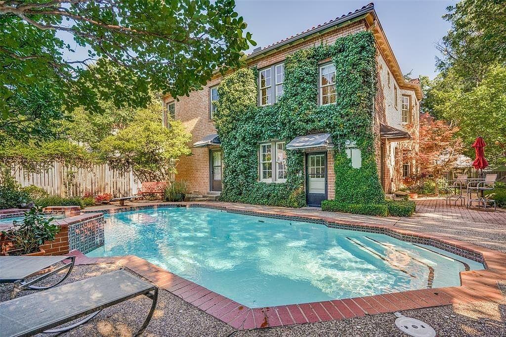 4418 University Blvd - Photo 2 of 25