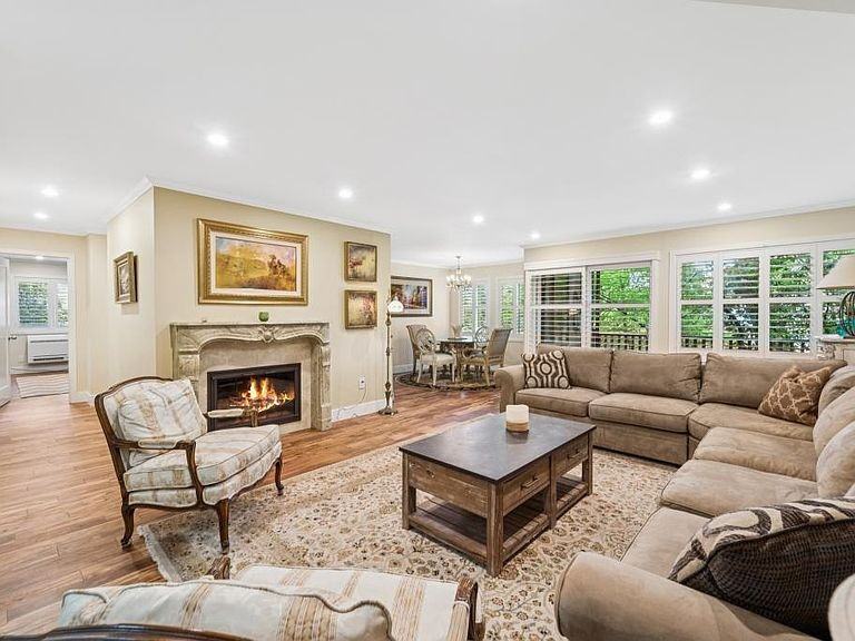 9901 Ne 4th St - Photo 6 of 27