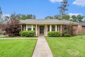 featured image of 17511 Possums Run Dr