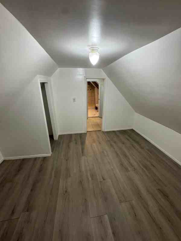 9311 Foster Ave - Photo 4 of 7